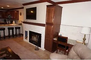 Apartment Snowbird Condos At Mammoths Canyon Lodge Mammoth Lakes United States