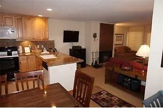 Apartment Snowbird Condos At Mammoths Canyon Lodge Mammoth Lakes