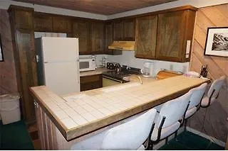 Snowbird Condos At Mammoths Canyon Lodge Mammoth Lakes 0*,  United States