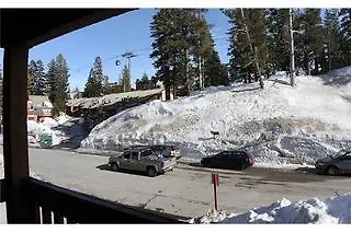 Апартаменты Snowbird Condos At Mammoths Canyon Lodge Маммот Лейкс США