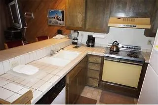 Апартаменты Snowbird Condos At Mammoths Canyon Lodge Маммот Лейкс